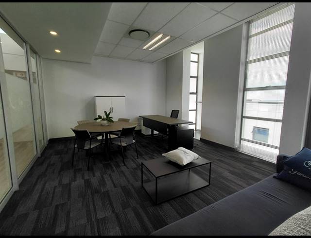 2,905M² OFFICE TO LET IN BRYANSTON